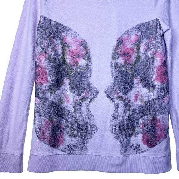 Chaser Twin Skulls Crew Neck Sweatshirt Top Size Medium in Pale Lavender - Picture 8 of 16